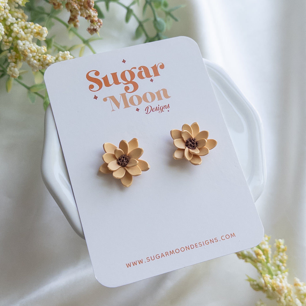 Sunflower Stud Set